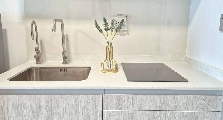 Condo en alquiler de 1 habitaciones en Bang Na, Bangkok