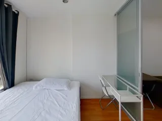 For rent 1 bed condo in Huai Khwang, Bangkok
