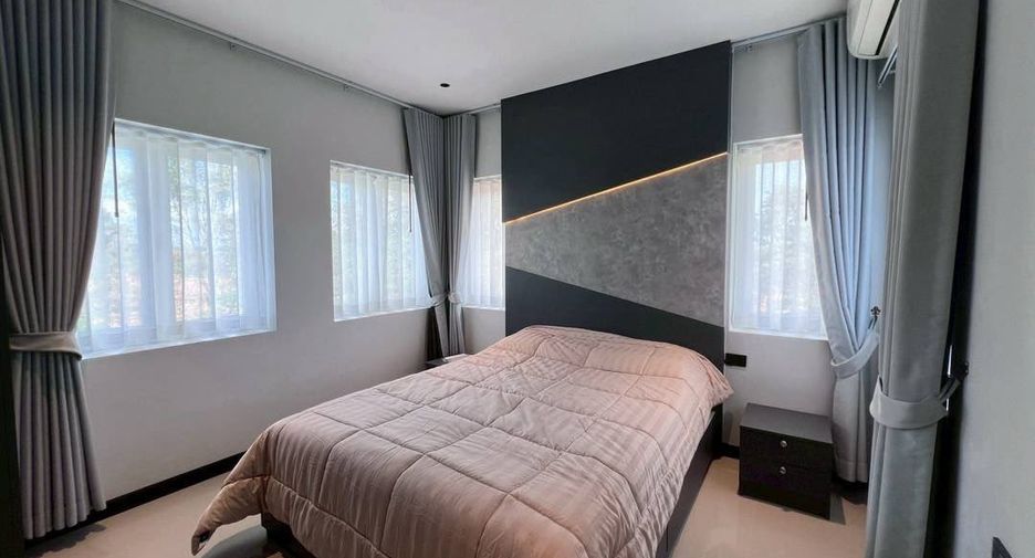 For sale 5 bedrooms villa in Bang Lamung, Chonburi
