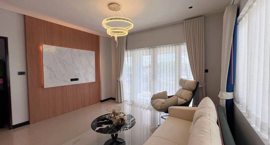 For sale 5 bedrooms villa in Bang Lamung, Chonburi