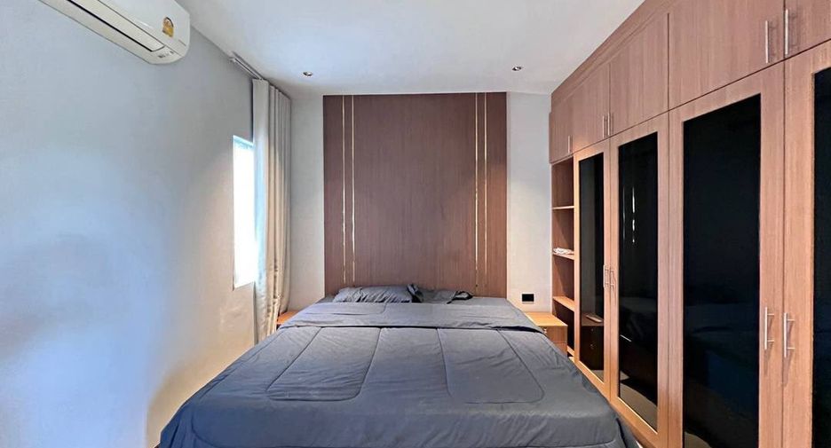 For sale 5 bedrooms villa in Bang Lamung, Chonburi