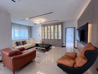 For sale 5 bedrooms villa in Bang Lamung, Chonburi