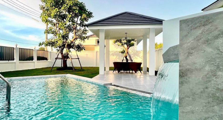 À vendre 4 chambres maison à East Pattaya, Pattaya