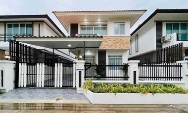 À vendre 4 chambres maison à East Pattaya, Pattaya