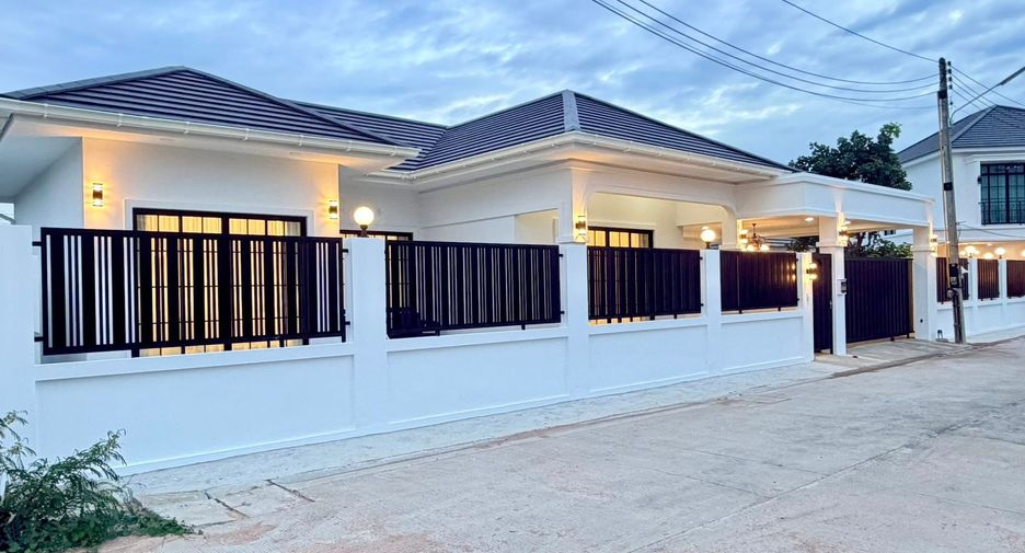 À vendre 4 chambres maison à East Pattaya, Pattaya