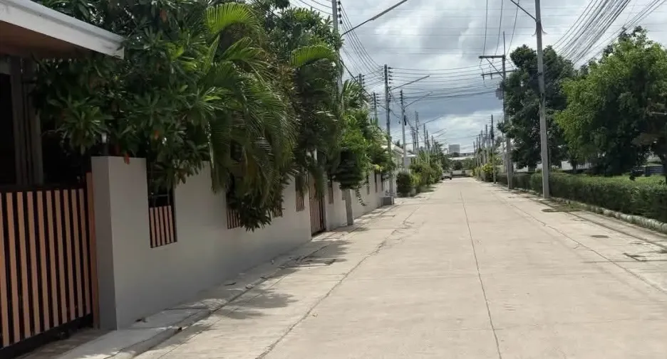 For sale 3 bedrooms house in Hua Hin, Prachuap Khiri Khan