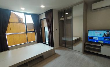 Condo en alquiler de 1 habitaciones en Bang Na, Bangkok