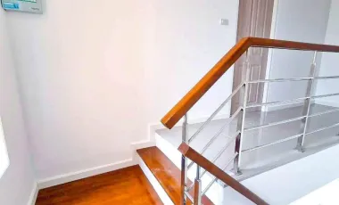 Haus zum Kauf mit 3 Zimmer in Sam Phran, Nakhon Pathom