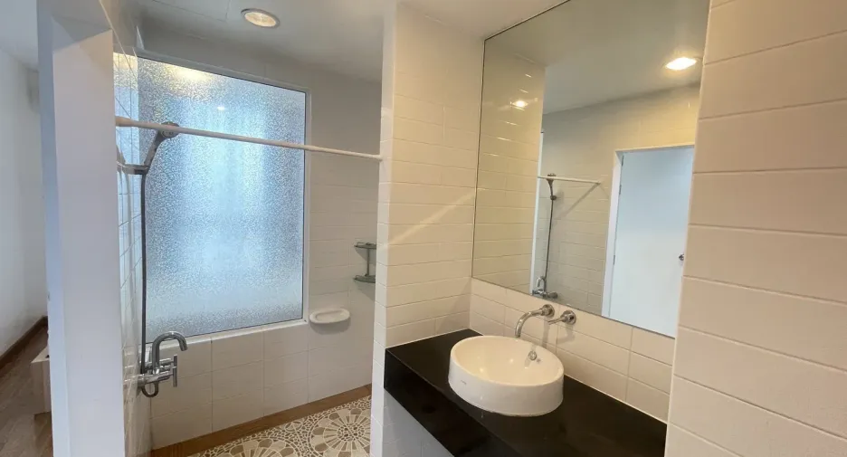 À louer 1 chambre condo à Bang Na, Bangkok