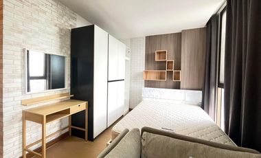 À louer studio condo à Bang Na, Bangkok