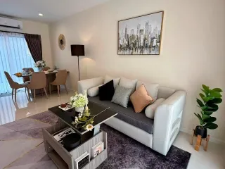 For rent 3 bedrooms townhouse in Prawet, Bangkok