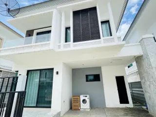For rent 3 bedrooms house in Mueang Chiang Mai, Chiang Mai