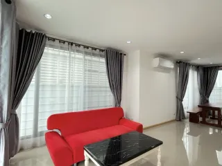 For rent 3 bedrooms house in Mueang Chiang Mai, Chiang Mai