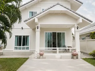 Villa zur Miete mit 4 Zimmer in Hua Hin, Prachuap Khiri Khan