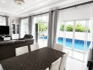Villa zur Miete mit 4 Zimmer in Hua Hin, Prachuap Khiri Khan