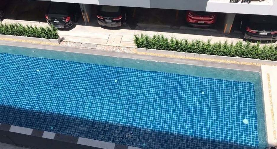 For rent 1 bed condo in Phra Khanong, Bangkok