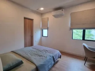 Haus zur Miete mit 4 Zimmer in Bang Phli, Samut Prakan