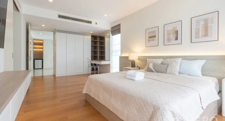 For rent 4 bedrooms house in Saphan Sung, Bangkok