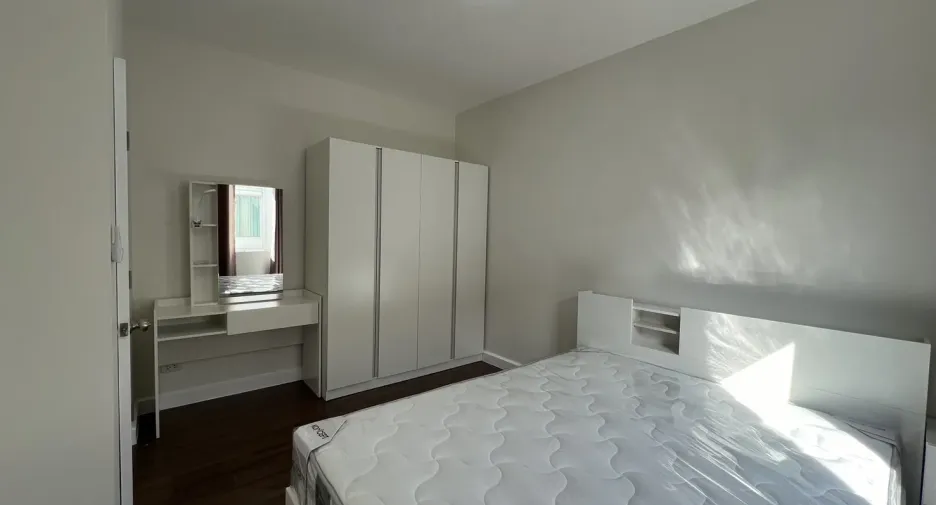 For rent 3 ベッドルーム townhouse in Bang Kapi, Bangkok