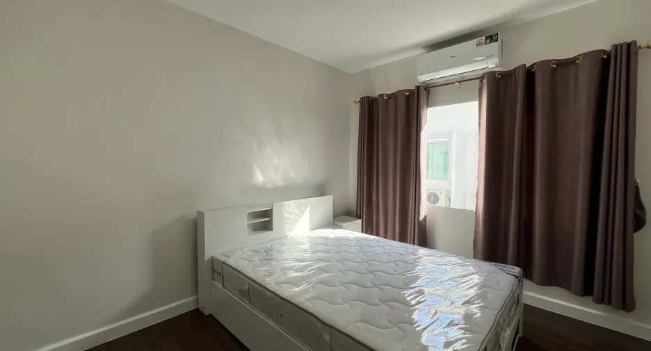 For rent 3 ベッドルーム townhouse in Bang Kapi, Bangkok