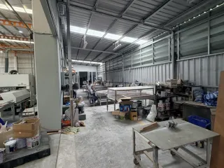 For rent そして for sale warehouse in Lam Luk Ka, Pathum Thani