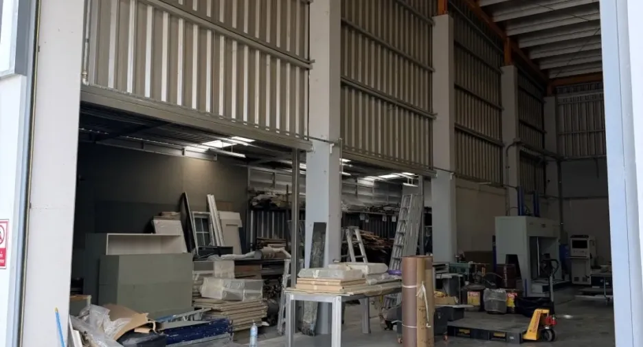 For rent そして for sale warehouse in Lam Luk Ka, Pathum Thani