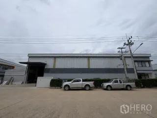 For rent そして for sale warehouse in Lam Luk Ka, Pathum Thani