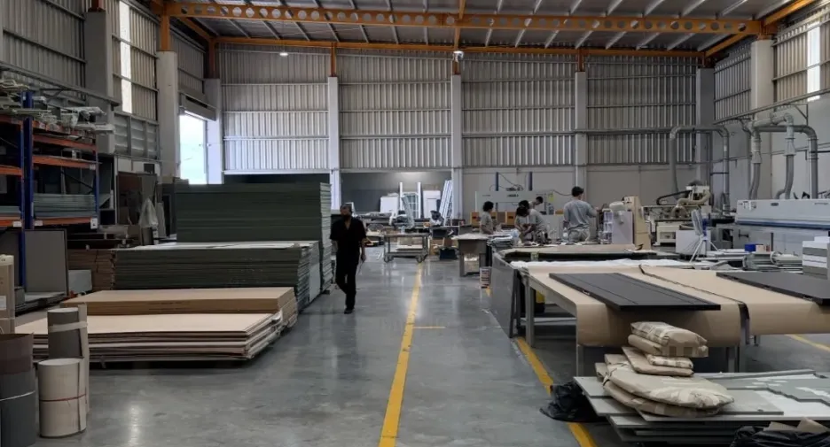 For rent そして for sale warehouse in Lam Luk Ka, Pathum Thani
