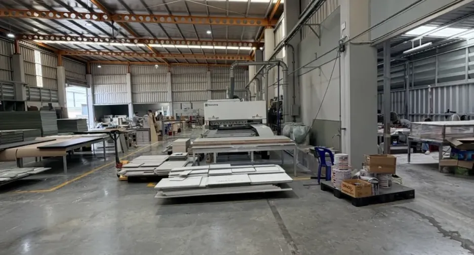 For rent そして for sale warehouse in Lam Luk Ka, Pathum Thani