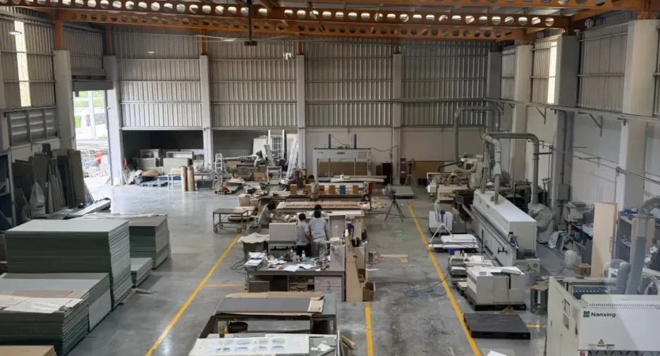 For rent そして for sale warehouse in Lam Luk Ka, Pathum Thani