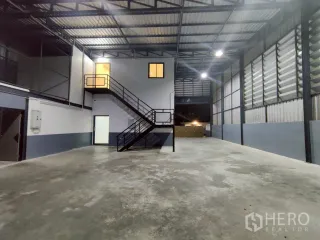 For rent warehouse in Lam Luk Ka, Pathum Thani