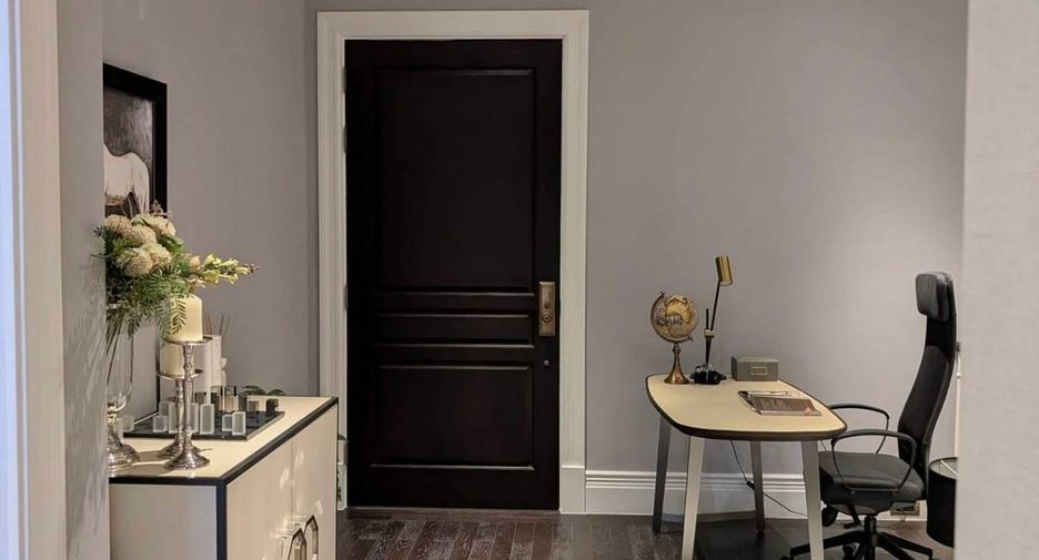 For sale 3 bedrooms condo in Sathon, Bangkok