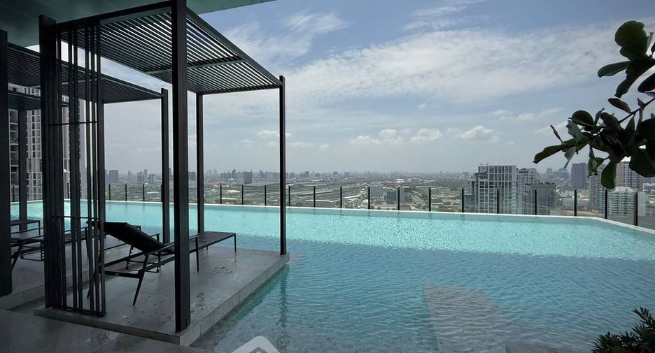 À vendre 2 chambres condo à Phaya Thai, Bangkok