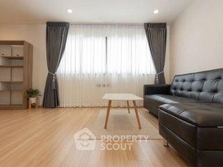 For rent 3 bedrooms townhouse in Suan Luang, Bangkok