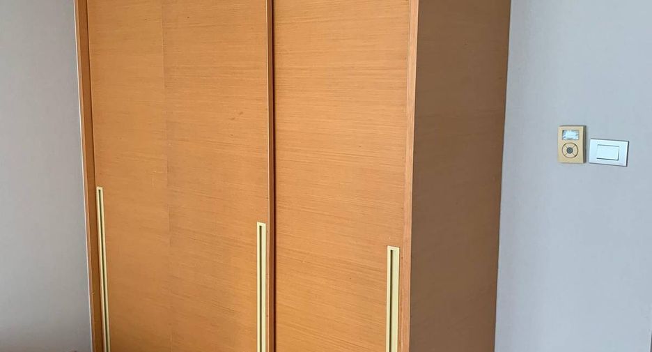 Wohnung zur Miete mit 3 Zimmer in Pathum Wan, Bangkok