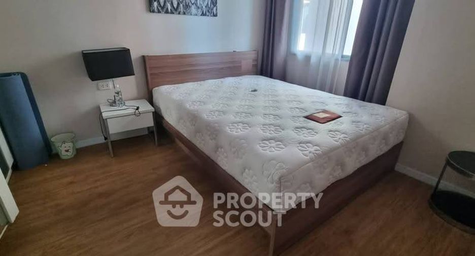 For rent 2 bedrooms condo in Yan Nawa, Bangkok