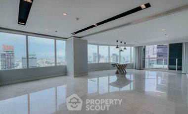 Продажа 3 спальни кондо в Щаттхана, Бангкок
