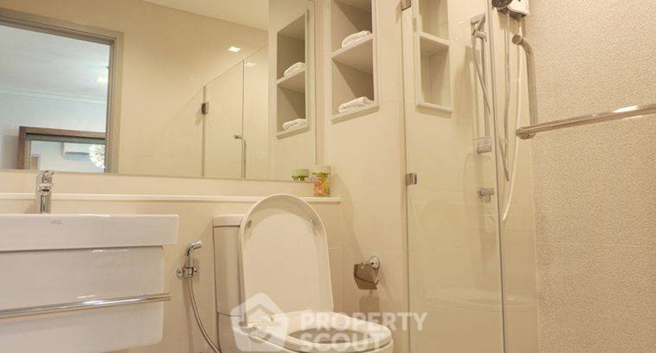 À vendre 1 chambre condo à Phra Khanong, Bangkok
