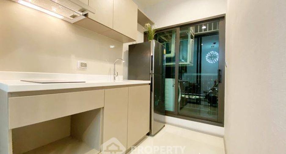 À vendre 1 chambre condo à Phra Khanong, Bangkok
