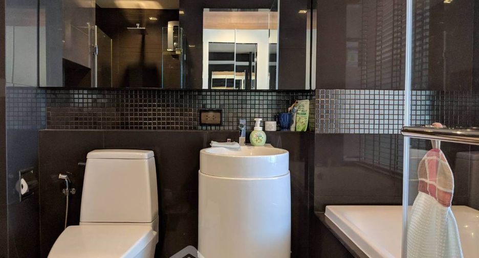 Wohnung zur Miete und zum Kauf mit 2 Zimmer in Sathon, Bangkok