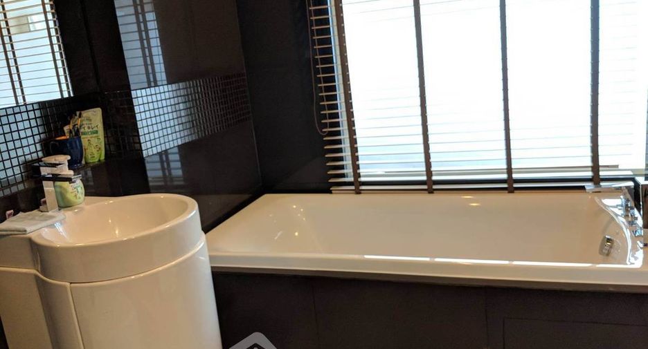Wohnung zur Miete und zum Kauf mit 2 Zimmer in Sathon, Bangkok