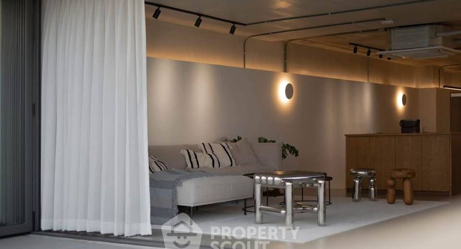 For rent そして for sale 2 ベッドルーム condo in Watthana, Bangkok