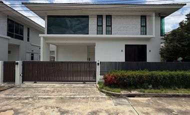 For rent and for sale 3 bedrooms house in Lat Krabang, Bangkok