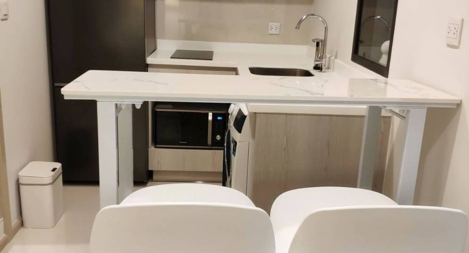 For rent and for sale 1 bed condo in Pathum Wan, Bangkok