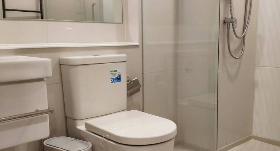 For rent and for sale 1 bed condo in Pathum Wan, Bangkok