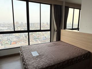 Wohnung zur Miete mit 1 Zimmer in Bang Sue, Bangkok