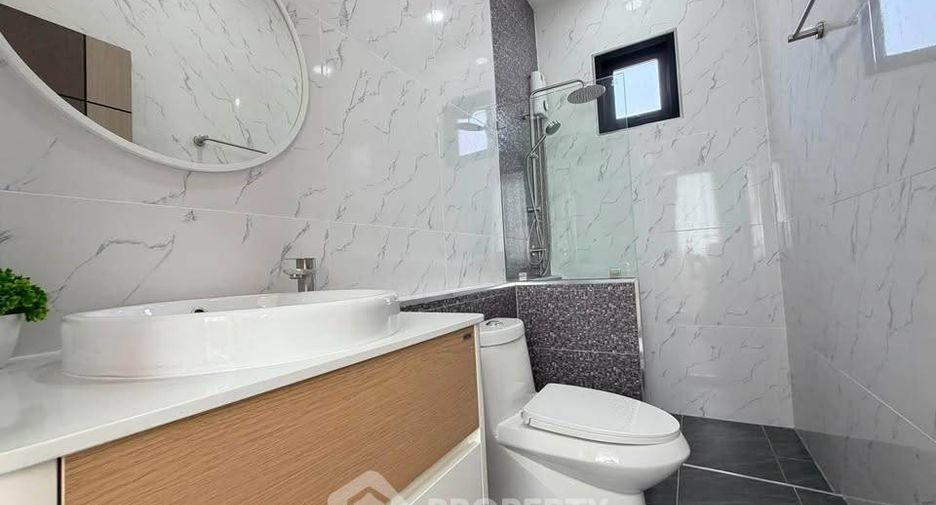 Casa en venta de 3 habitaciones en Bang Lamung, Chonburi