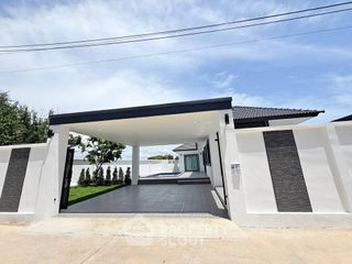 Haus zum Kauf mit 3 Zimmer in Bang Lamung, Chonburi