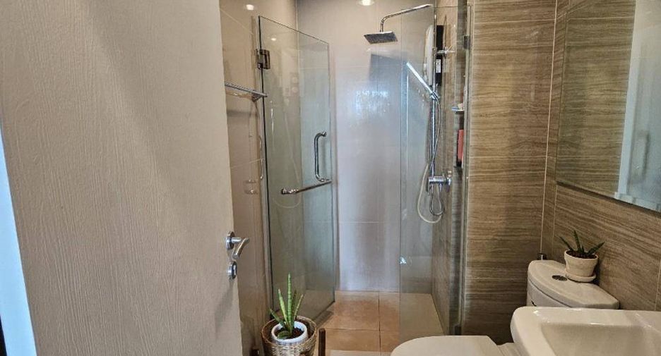 For sale 1 bed condo in Mueang Samut Prakan, Samut Prakan