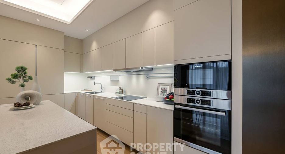 For sale 2 ベッドルーム condo in Pathum Wan, Bangkok